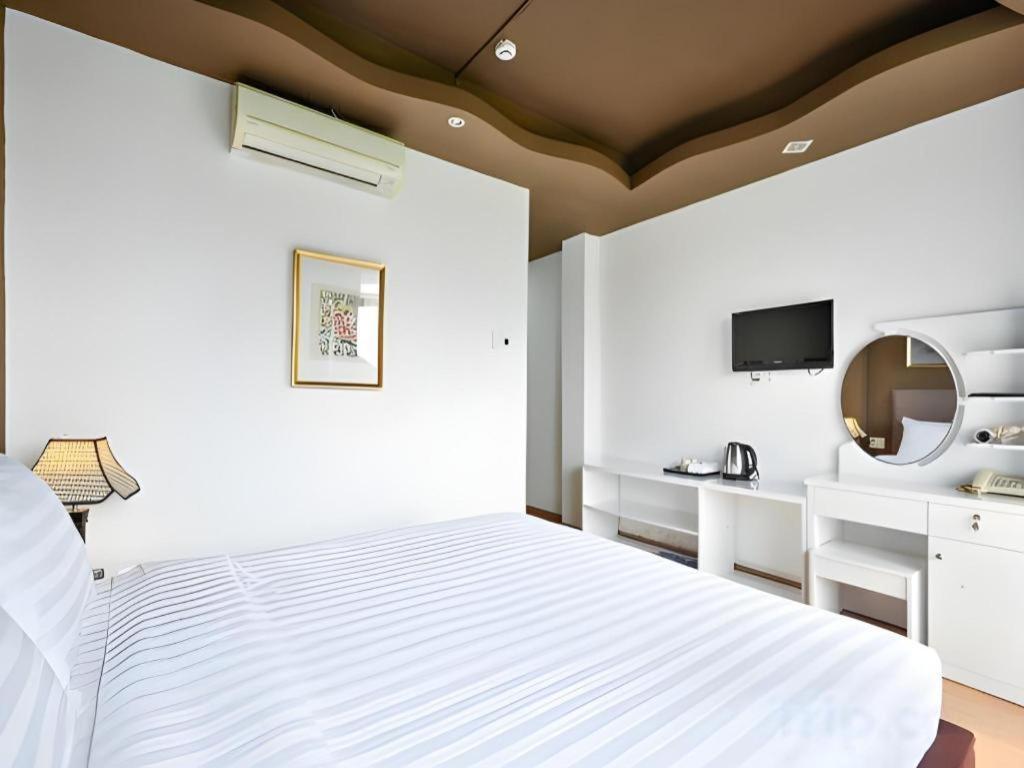The Noble Swan Wood Park Hotel Thành Pho Ho Chí Minh Esterno foto