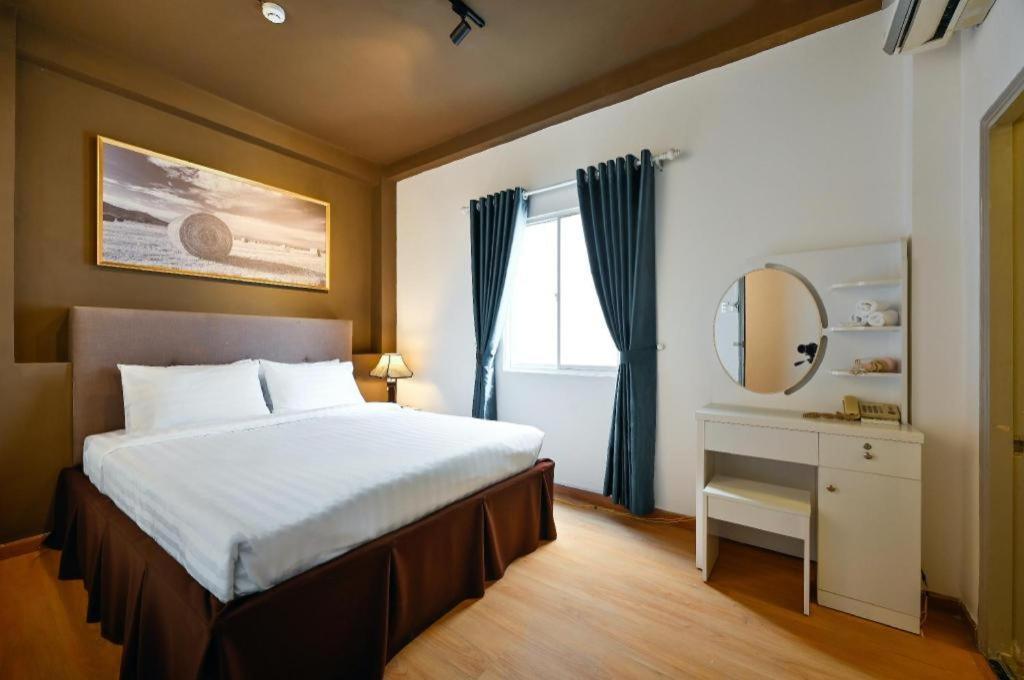 The Noble Swan Wood Park Hotel Thành Pho Ho Chí Minh Esterno foto